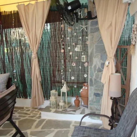 Elena Nyaraló Néa Mihanióna